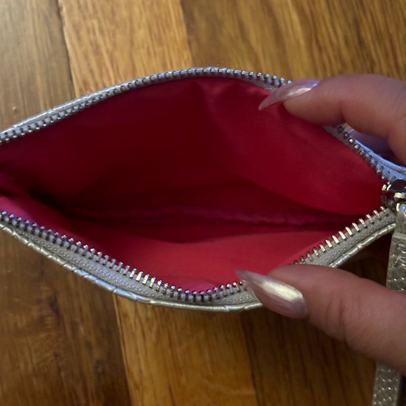 Rodan and Fields Silver Wristlet - Picture 2 of 2